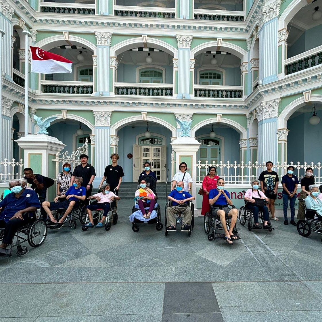 SNM Residents Visit the Peranakan Museum