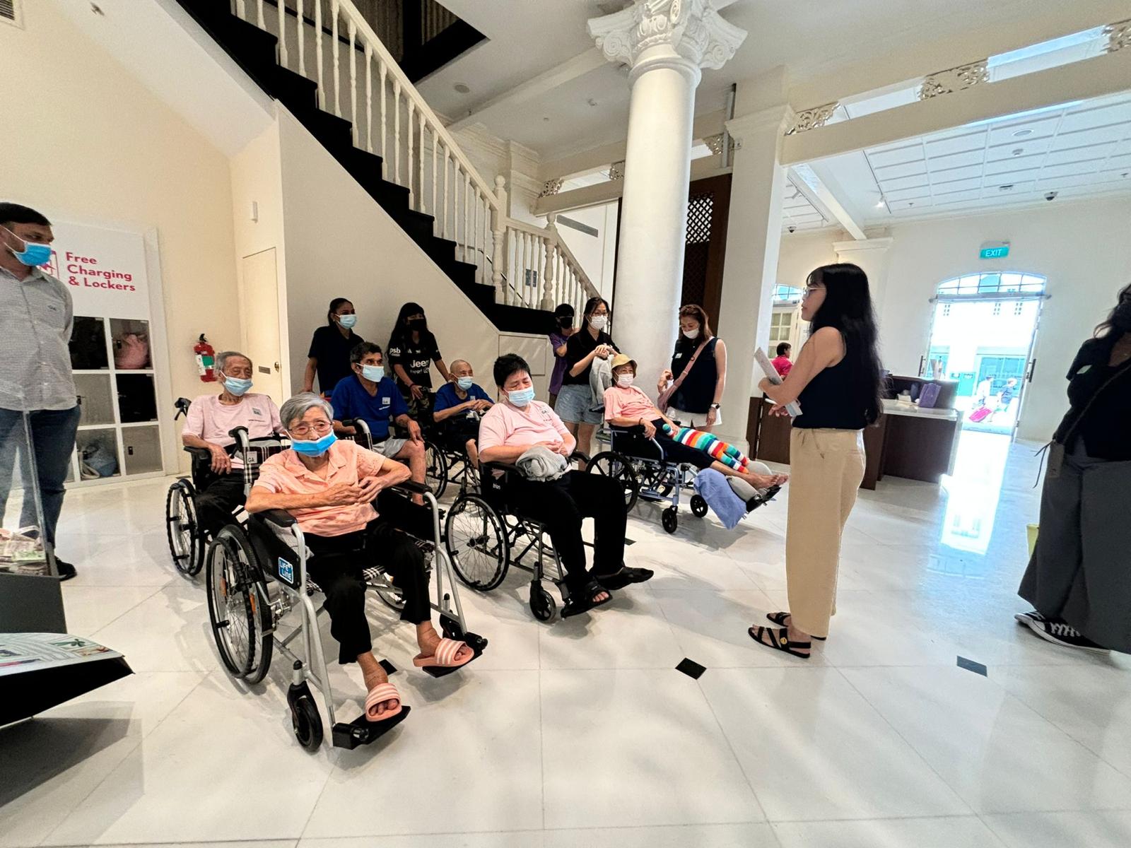 SNM Residents Visit the Peranakan Museum