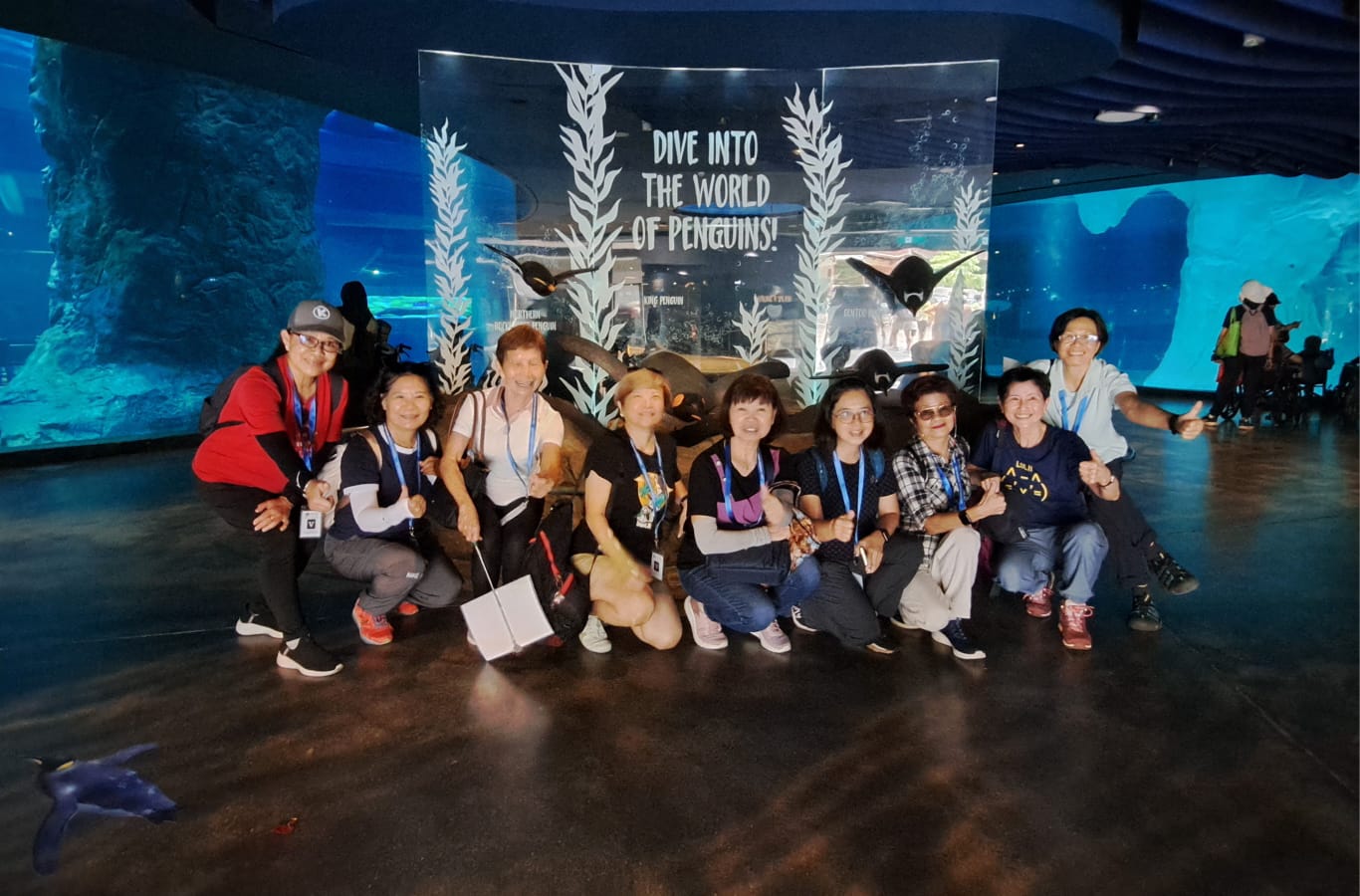 SNM Seniors Visit Bird Paradise